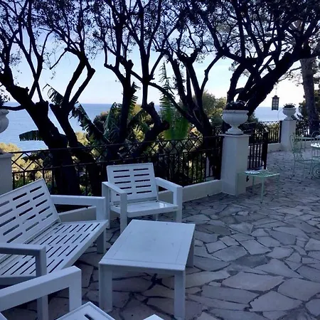 Sublime Dans Maison De Maitre Vue Mer Apartment Cap-d'Ail